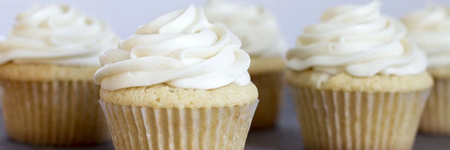 Cupcakes de vainilla y buttercream, más fácil de lo que pensás