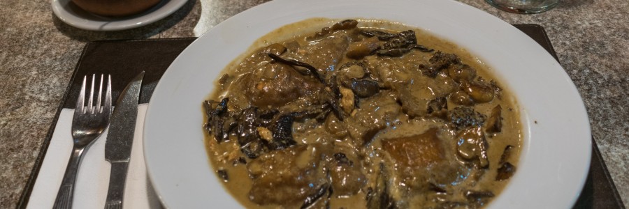 Ravioles de trucha con masa de rosa mosqueta de Jauja